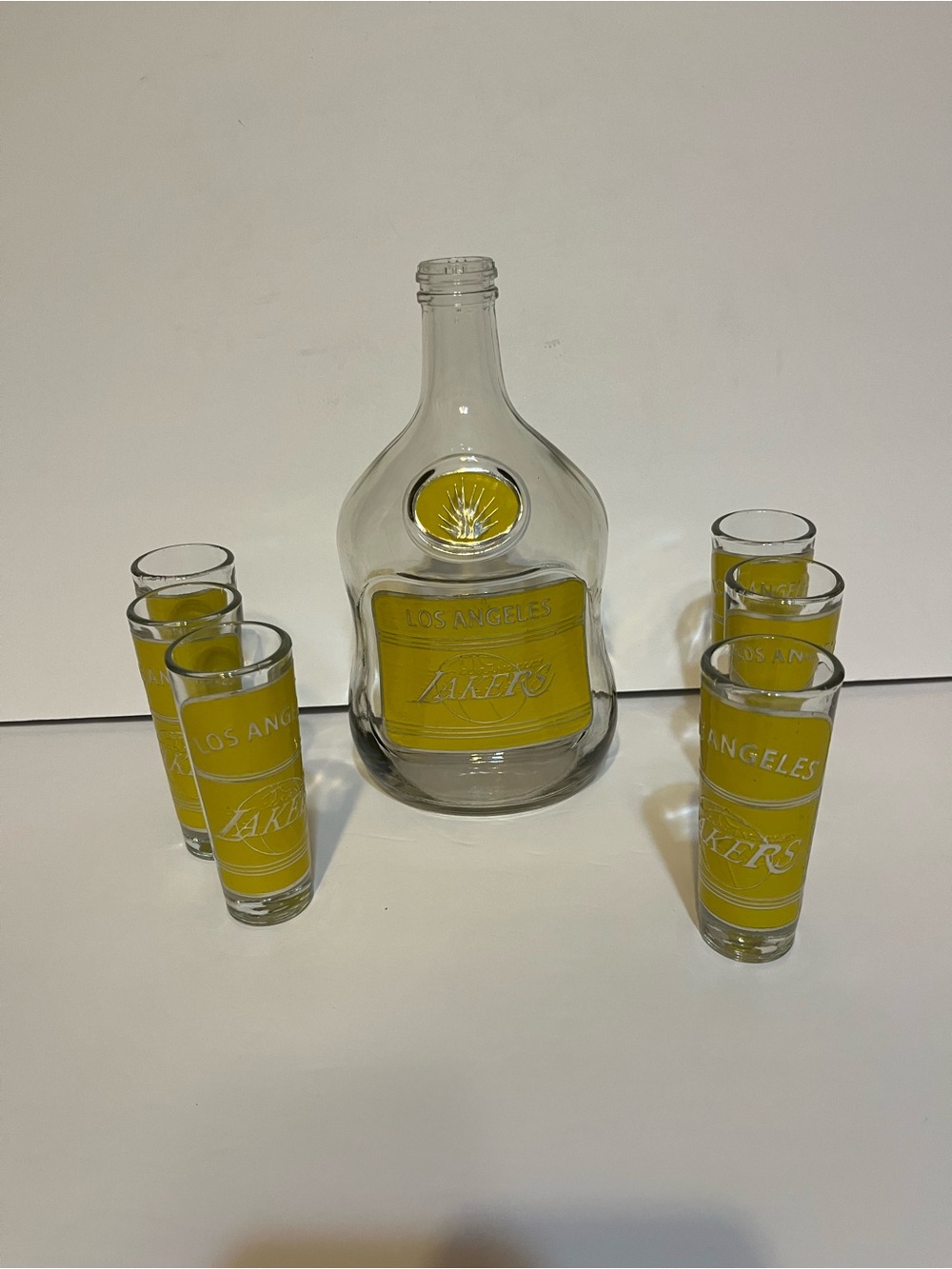 Los Angeles Lakers Glass Liquor Decanter & 6 Shot Glass Set - Embossed Labels